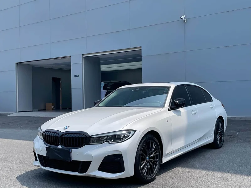 BMW 3-Series — фото 1