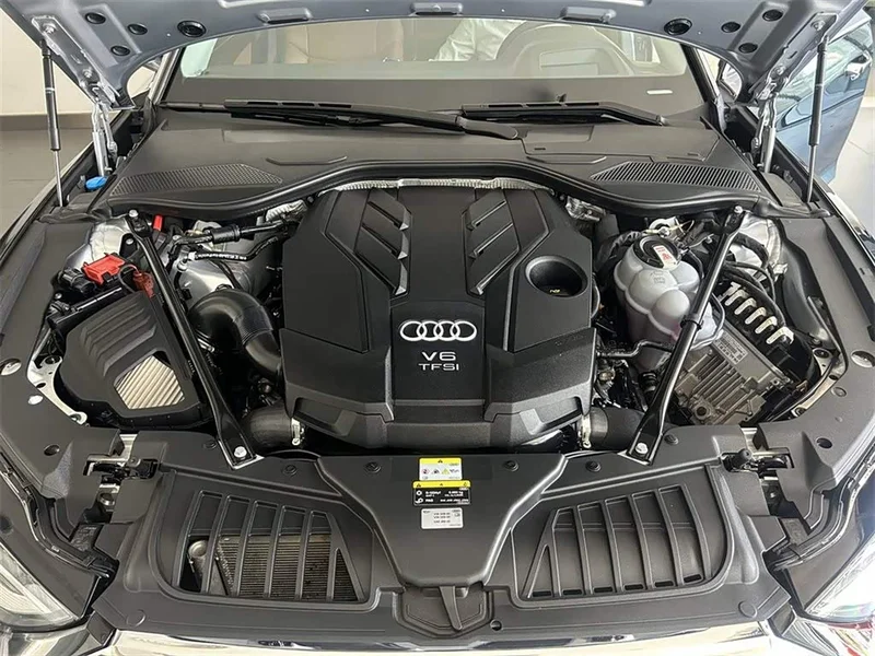 Audi A8 — фото 8