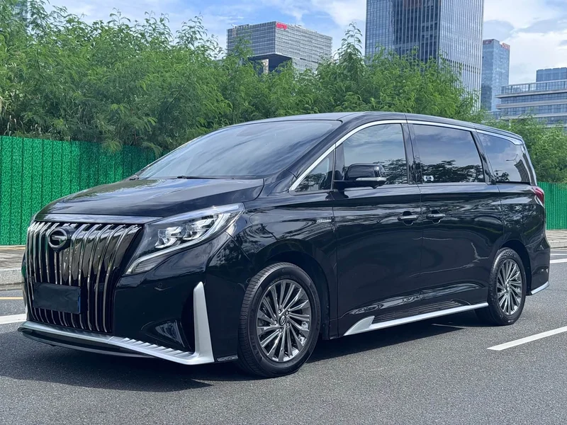 GAC Trumpchi M8 — фото 1