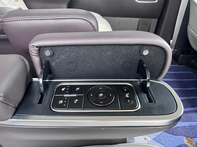 GAC Trumpchi M8 — фото 14
