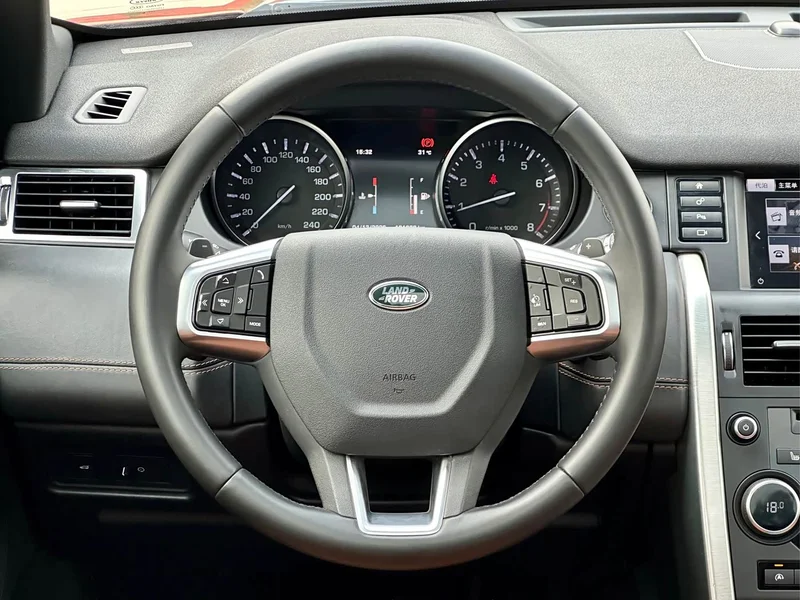 Land Rover Discovery — фото 13