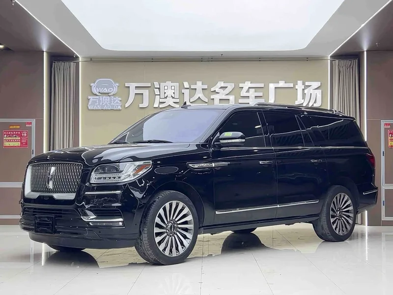 Lincoln Navigator