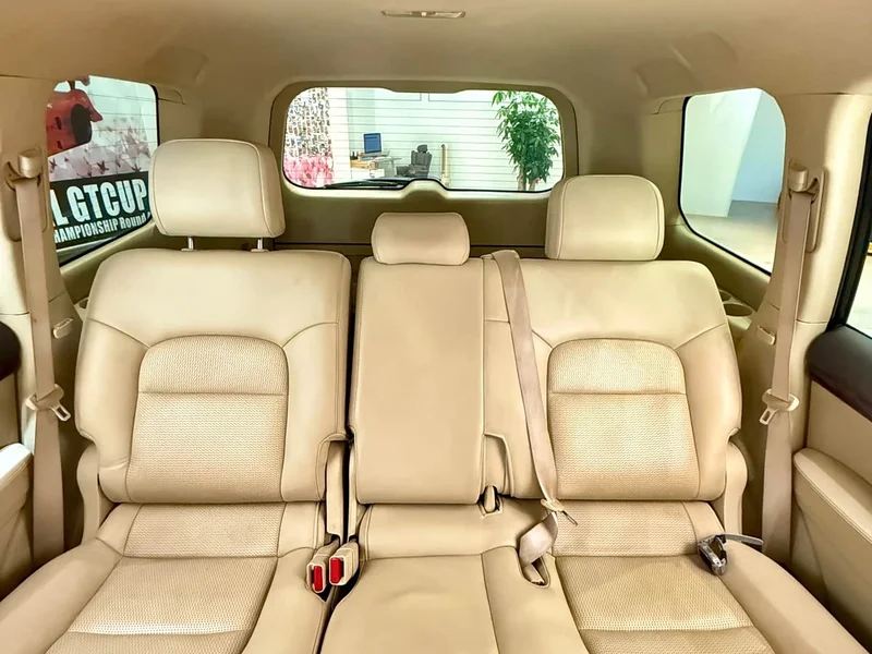Toyota Land Cruiser (Imported) — фото 18