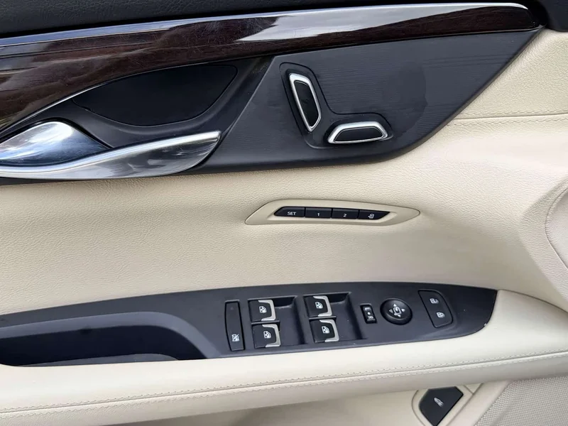Cadillac CT6 — фото 18