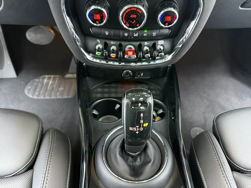 MINI CLUBMAN — фото 3