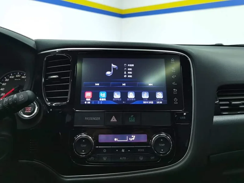 Mitsubishi Outlander — фото 13