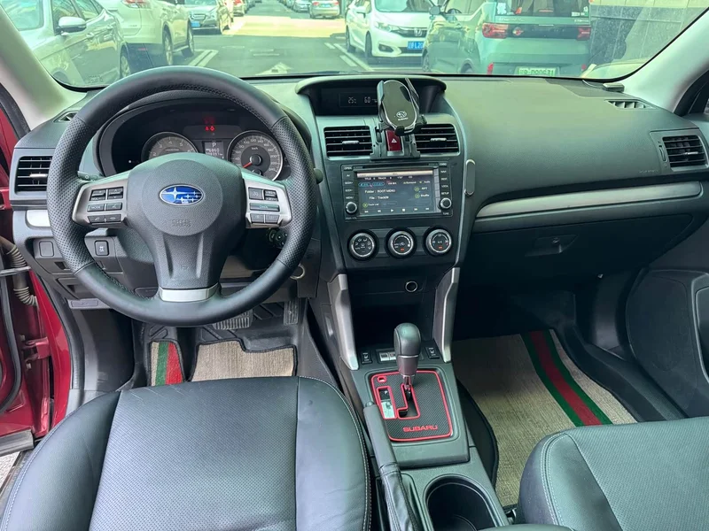 Subaru Forester — фото 15