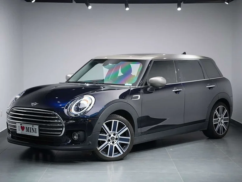 MINI CLUBMAN — фото 1