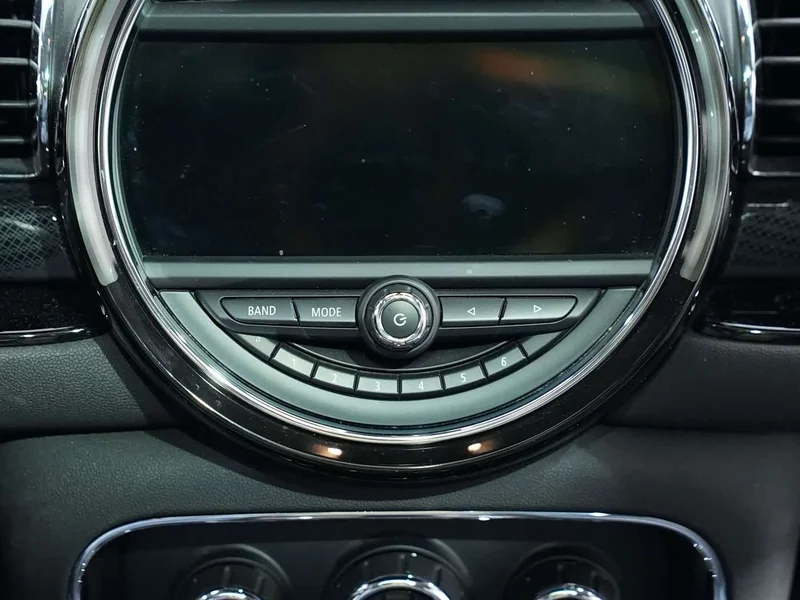 MINI CLUBMAN — фото 12