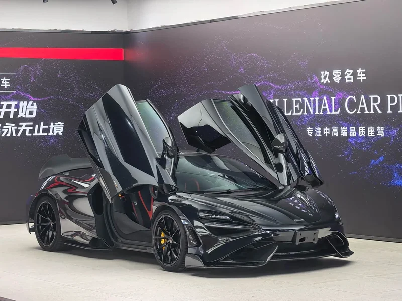 McLaren 720S — фото 1