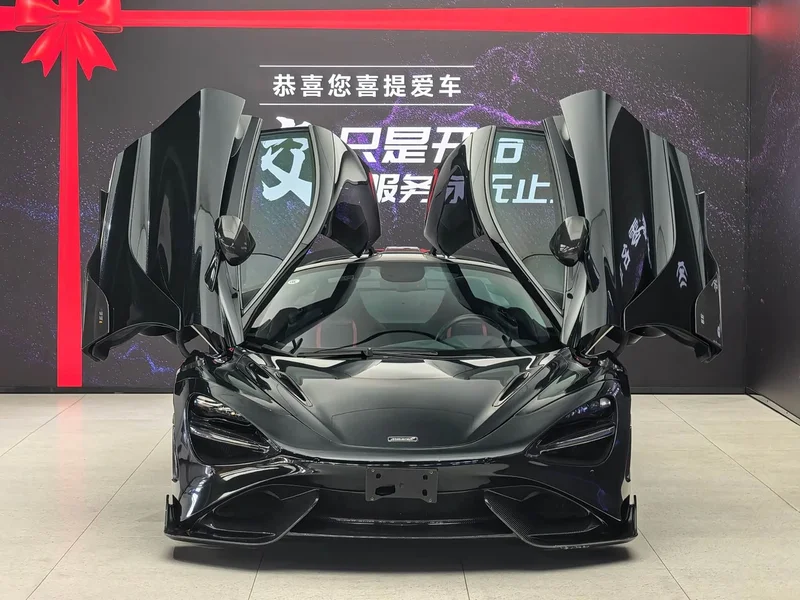 McLaren 720S — фото 17