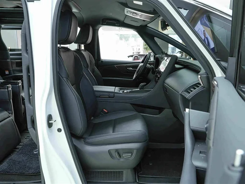 Toyota Vellfire — фото 12