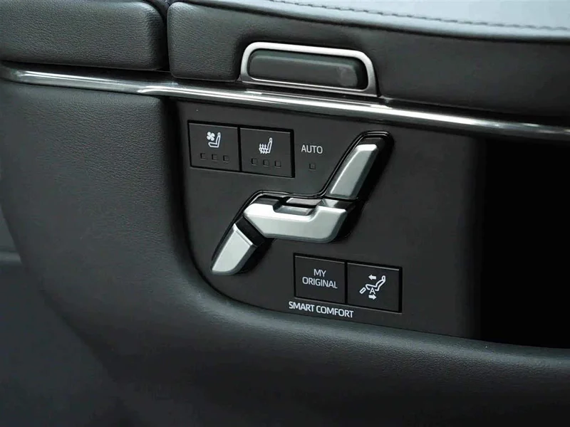 Toyota Vellfire — фото 21