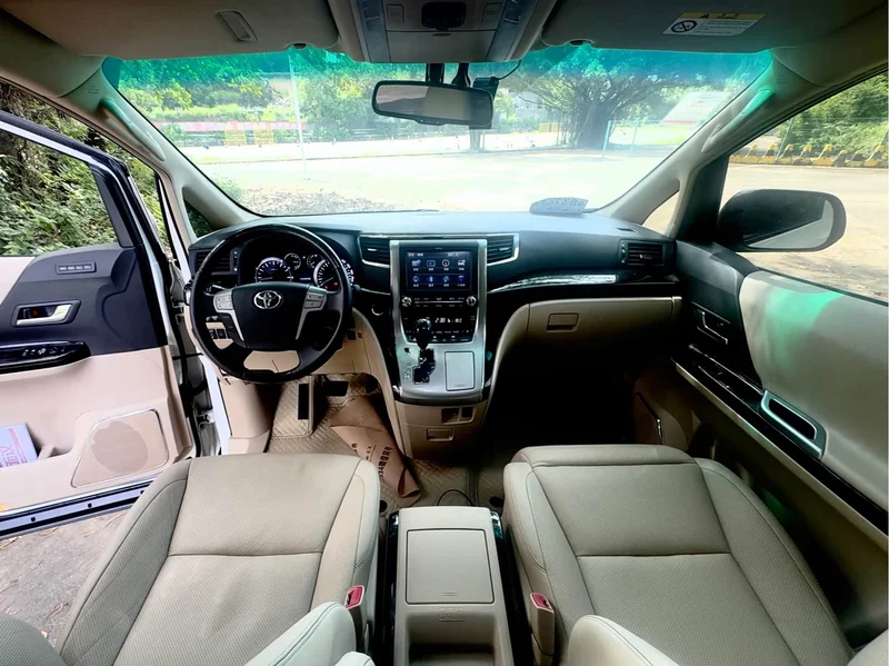 Toyota Alphard — фото 15