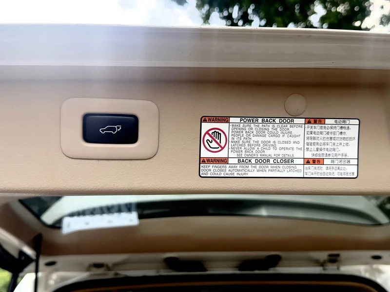 Toyota Alphard — фото 22