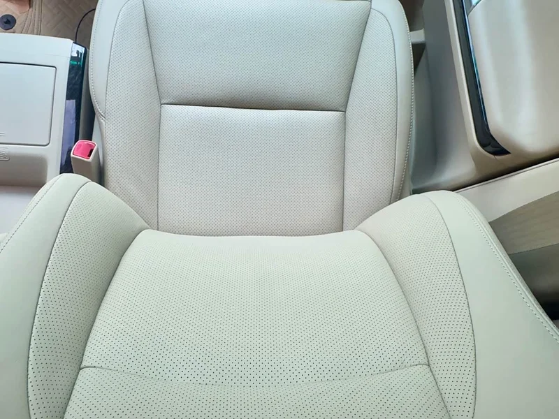 Toyota Alphard — фото 24