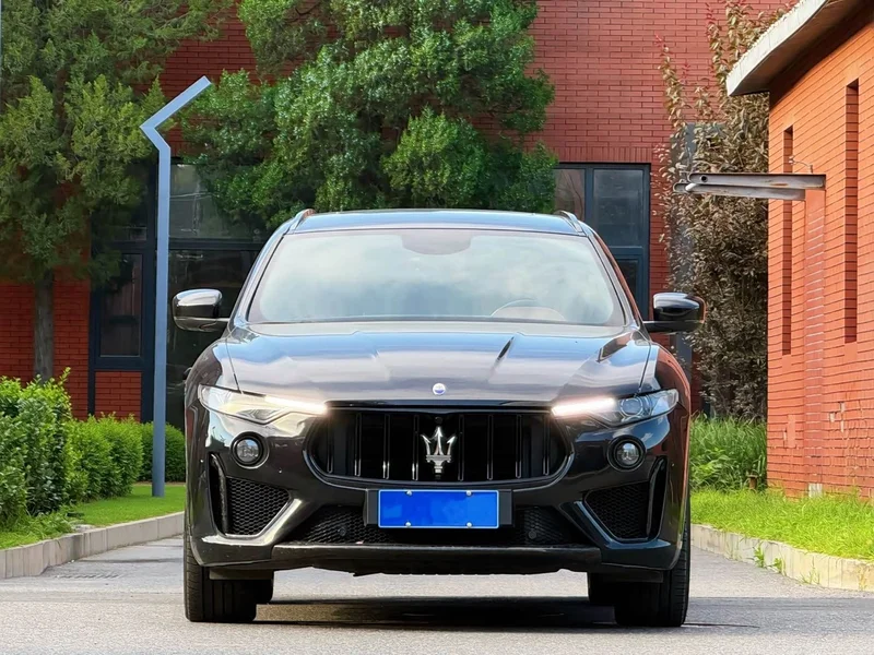 Maserati Levante — фото 2