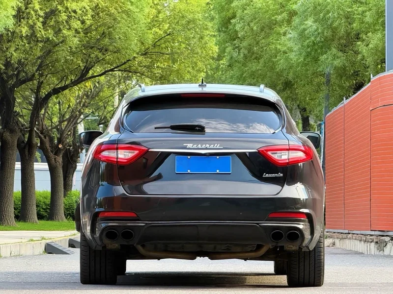 Maserati Levante — фото 8