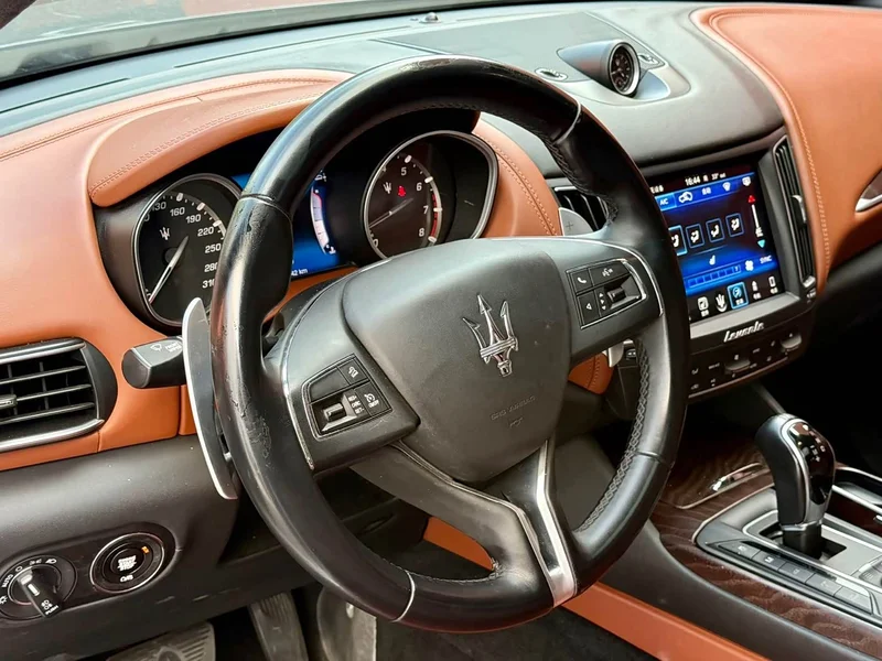 Maserati Levante — фото 10
