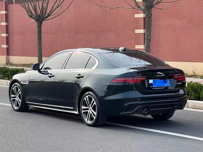 Jaguar XEL — фото 3