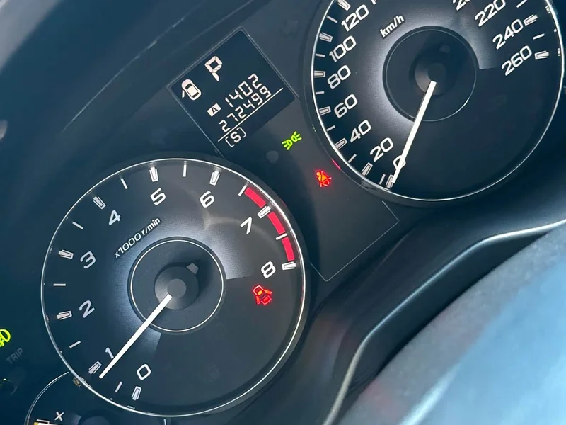 Subaru Legacy — фото 6