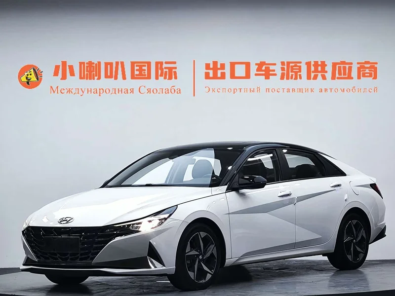 Hyundai Elantra — фото 1