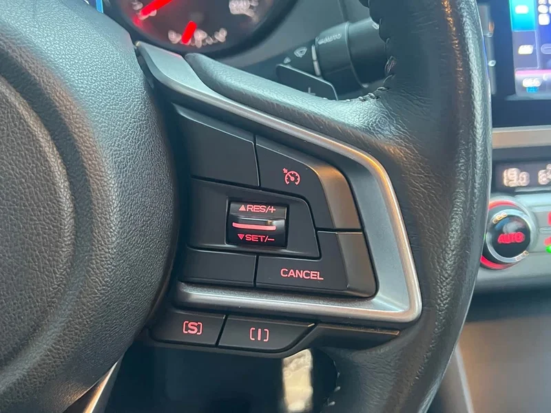 Subaru Legacy — фото 24