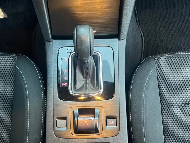 Subaru Legacy — фото 25