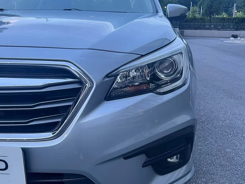 Subaru Legacy — фото 9