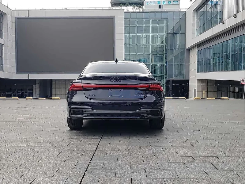 Audi A7L — фото 16