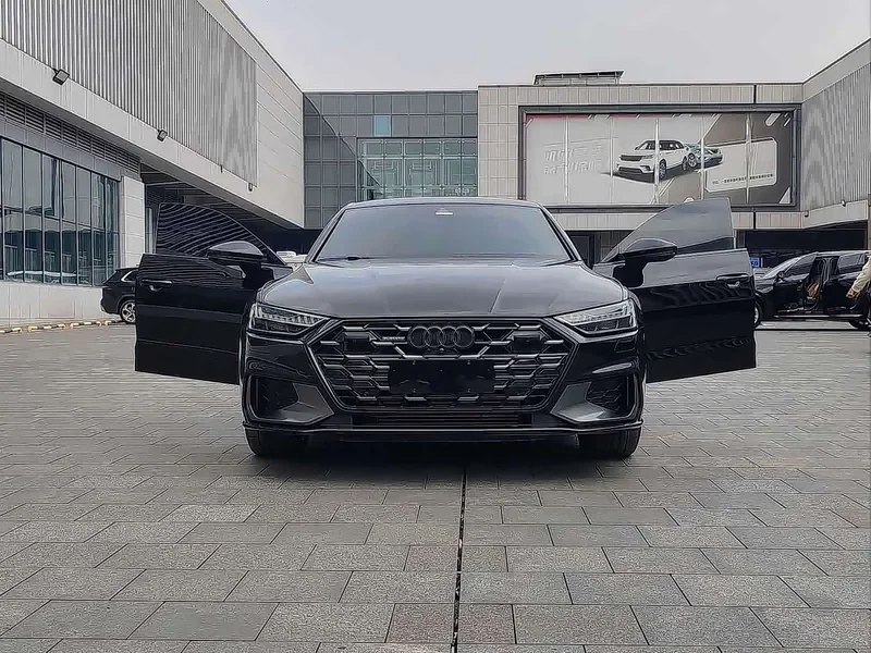Audi A7L — фото 2
