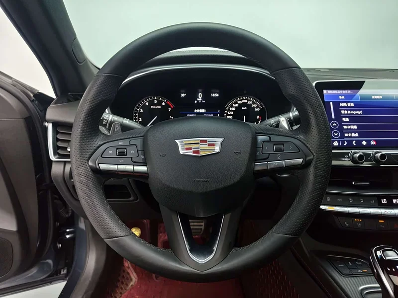 Cadillac CT5 — фото 17