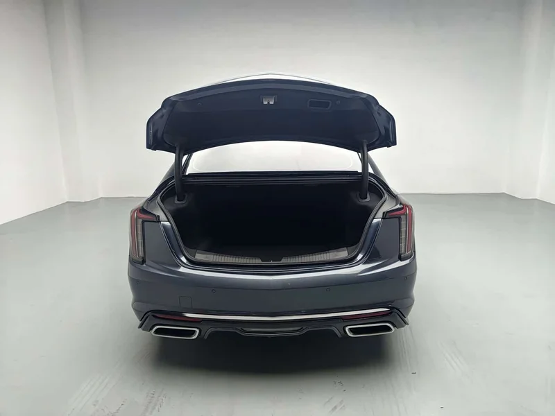 Cadillac CT5 — фото 7