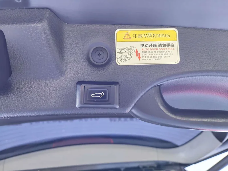 Kia Sorento — фото 15