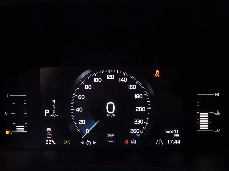 Volvo S60 — фото 17