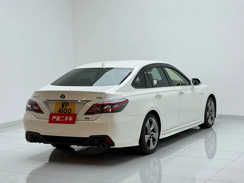 Toyota Crown Imported — фото 12