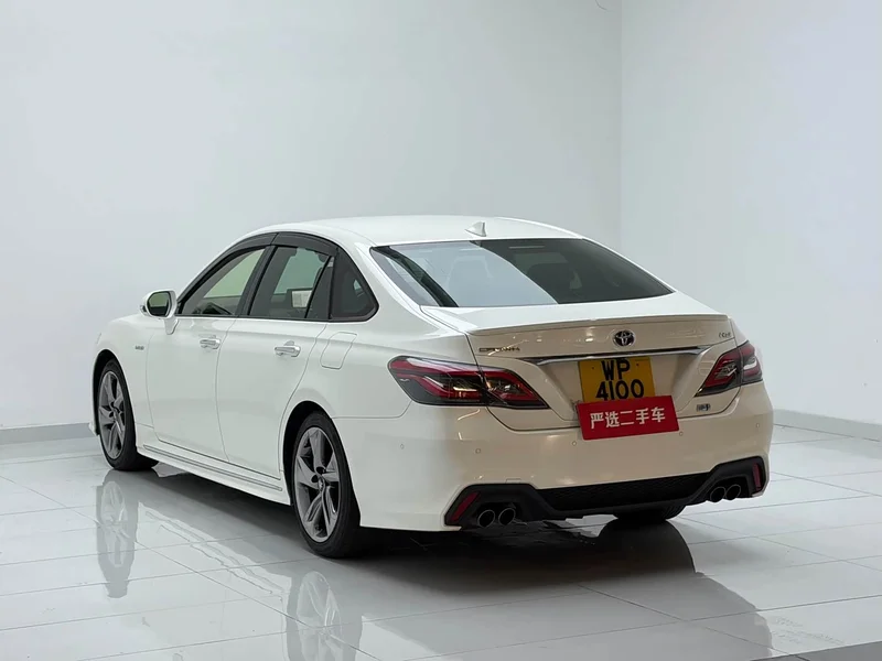 Toyota Crown Imported — фото 14