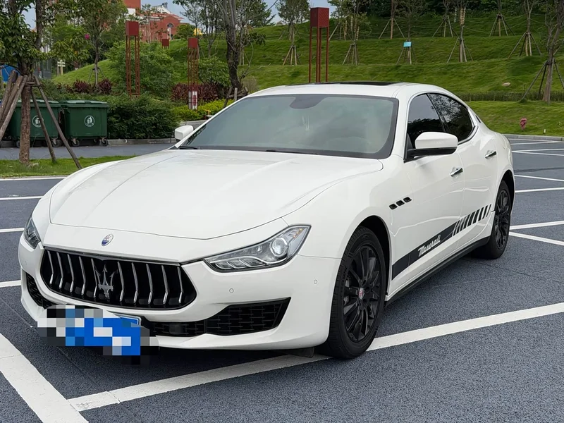 Maserati Ghibli — фото 1