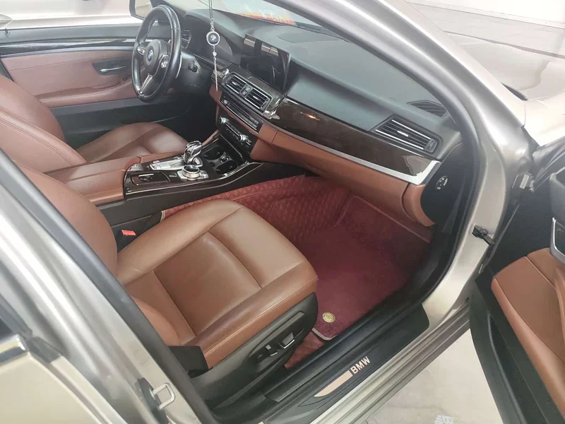 BMW 5-Series — фото 13