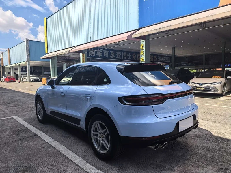 Porsche Macan — фото 11