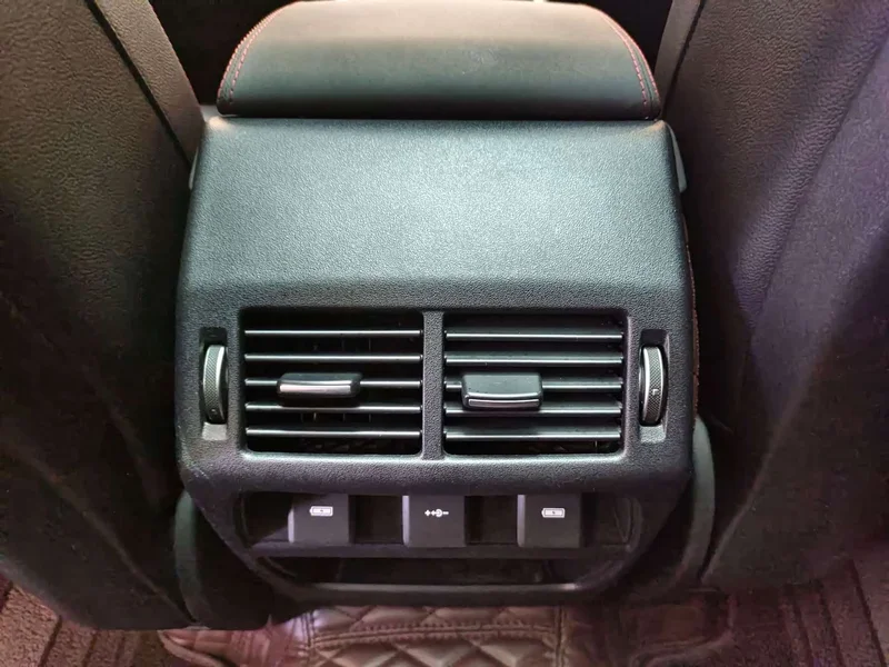 Land Rover Discovery — фото 11