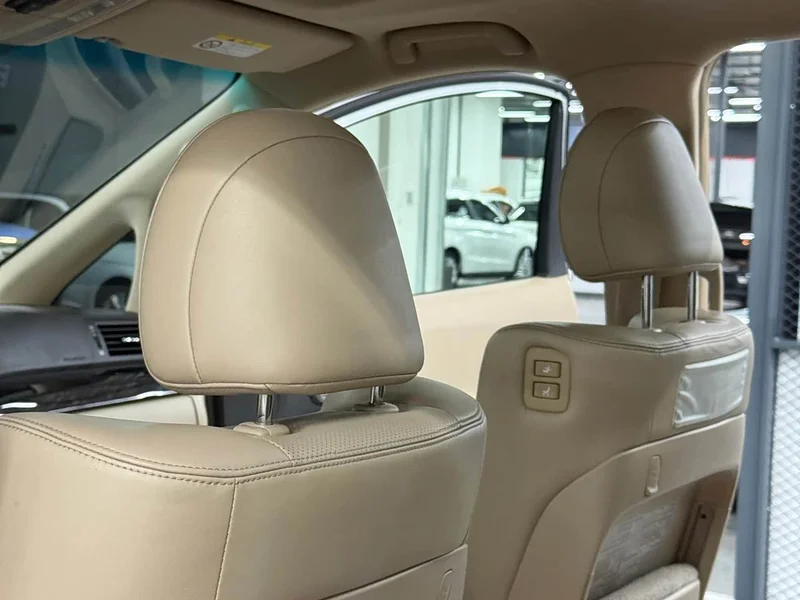 Toyota Alphard — фото 13
