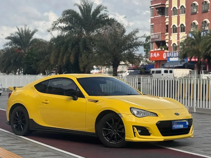 Subaru BRZ — фото 1