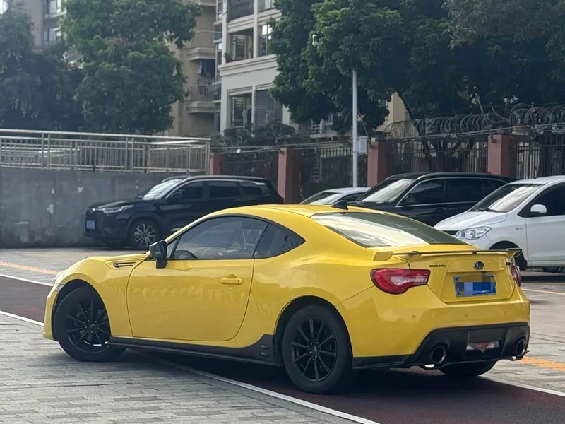 Subaru BRZ — фото 2
