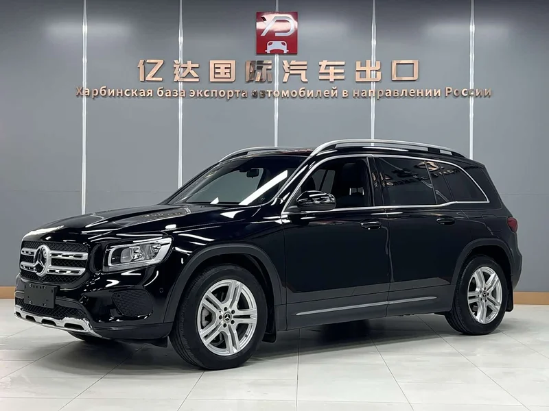 Mercedes-Benz GLB — фото 1