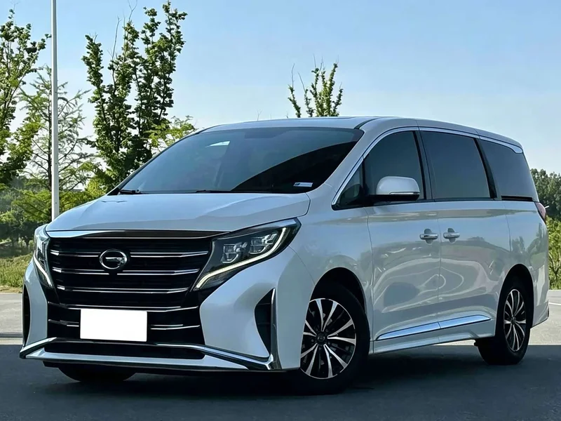 GAC Trumpchi M8 — фото 1