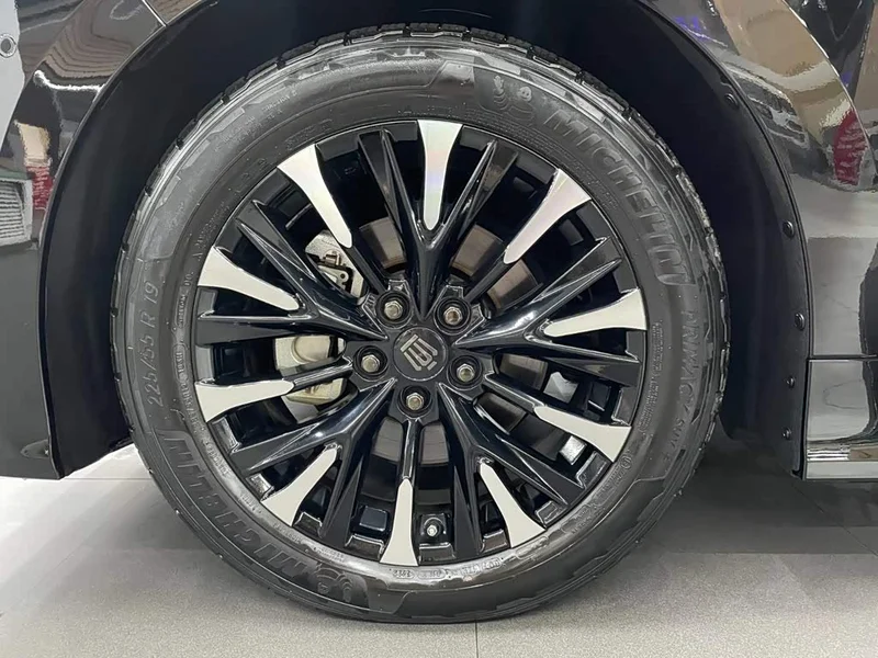 Toyota Vellfire — фото 16