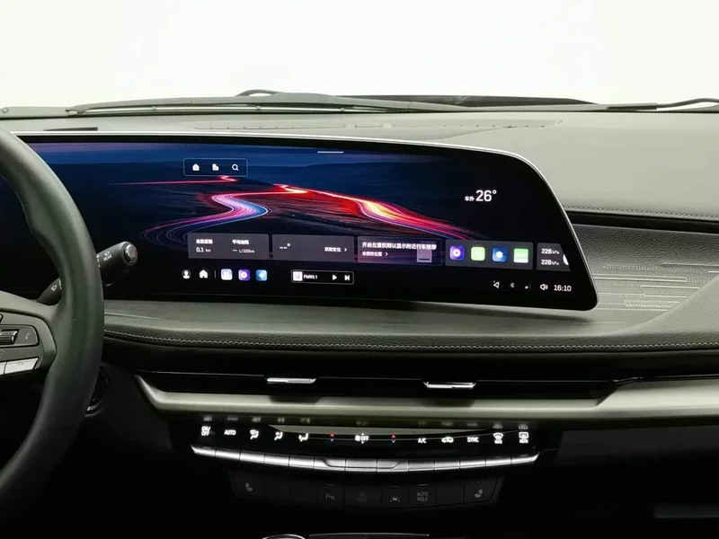 Cadillac XT4 — фото 12