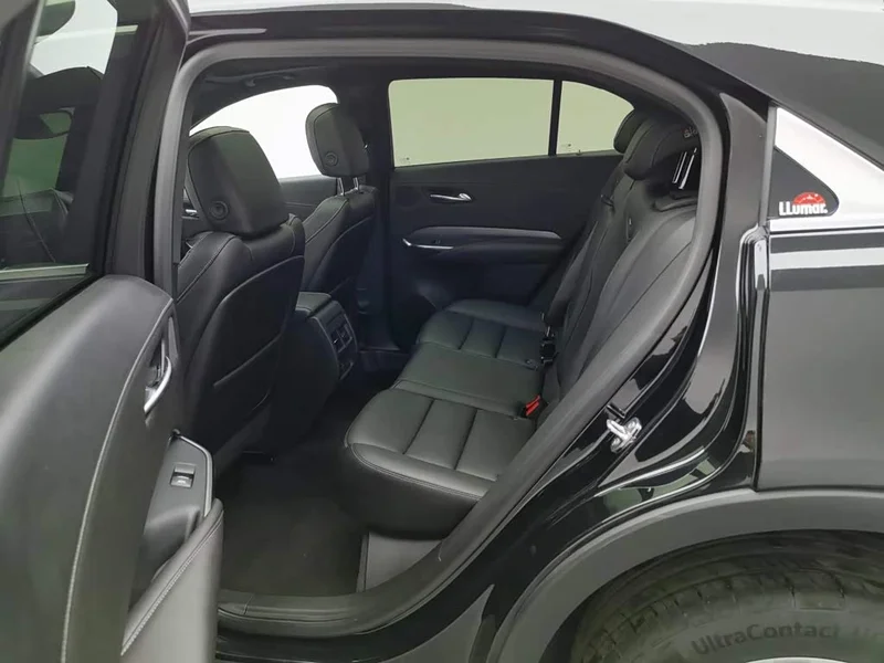 Cadillac XT4 — фото 15