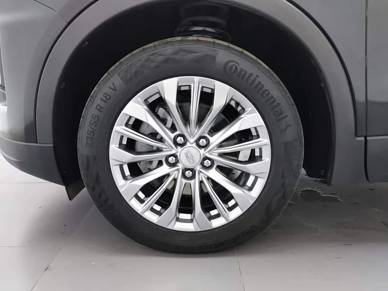 Cadillac XT4 — фото 17